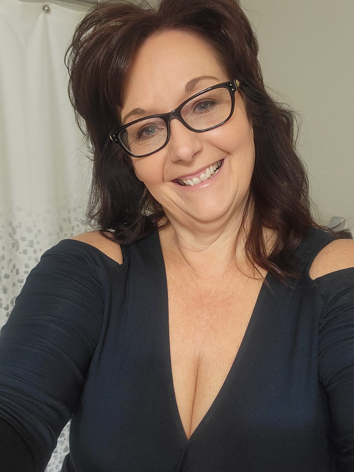 グウェン・ザ・ノーティー・ウェブスラット・ギビング・ユー・ア・プライベート・ショー 3