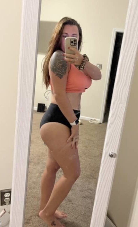 Mehr große Titten Hure, überprüfen Sie meine Seite für das 1. Album 22