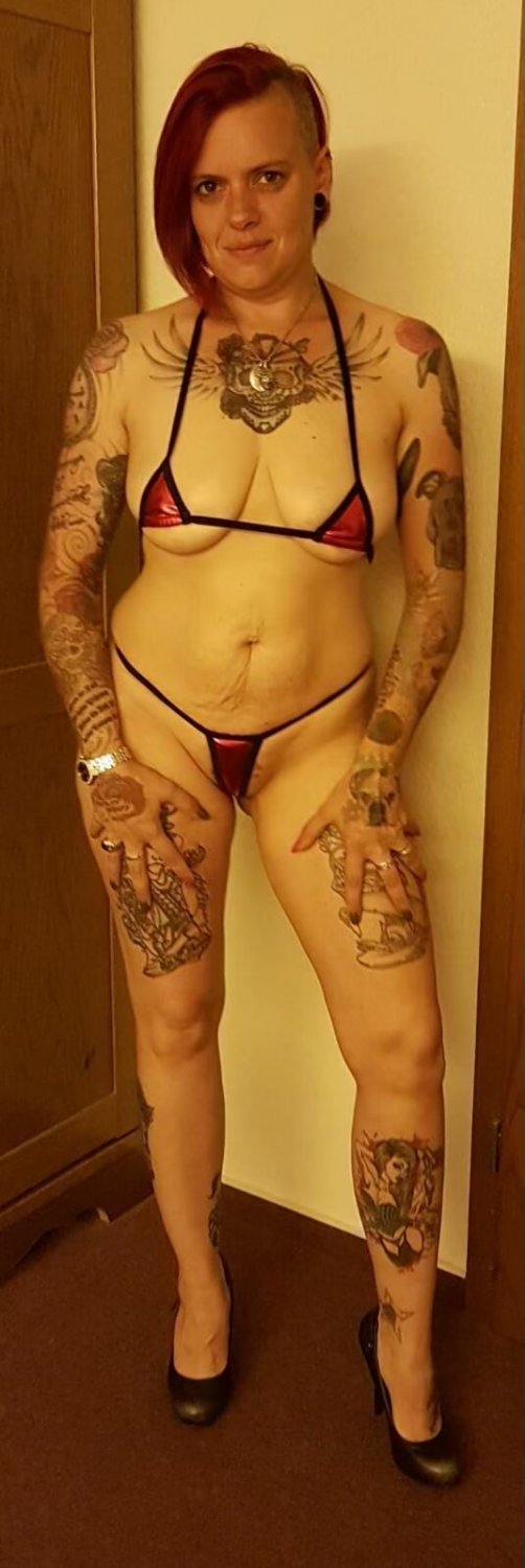 Yvonne K. "Il buco" 5