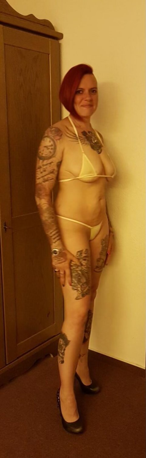 Yvonne K. "Il buco" 6