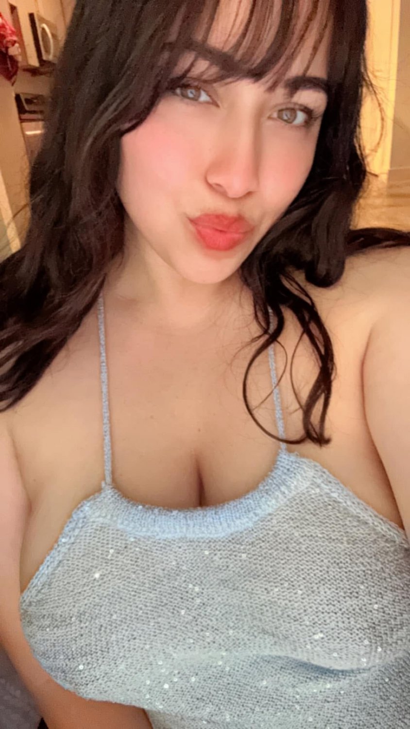 Selfie Queen With Big Natural Tits Ready To Break The Internet 23
