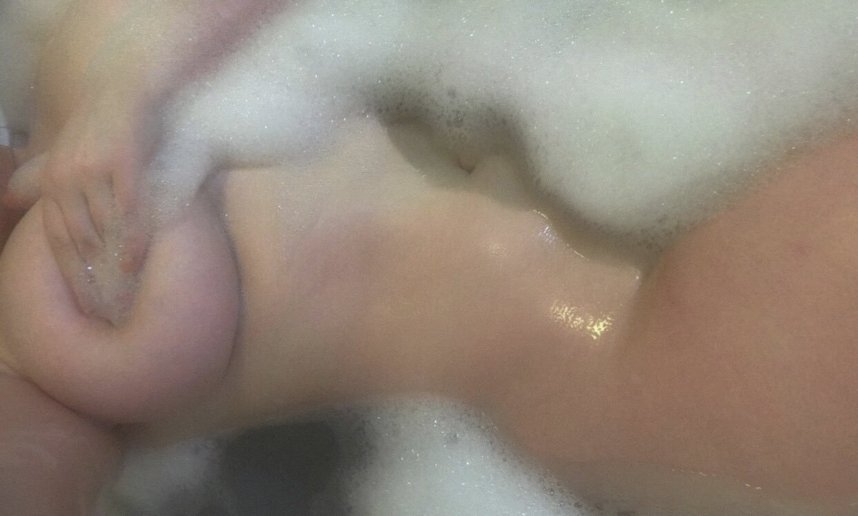 i90400 ❄️🐰ROBYN 51