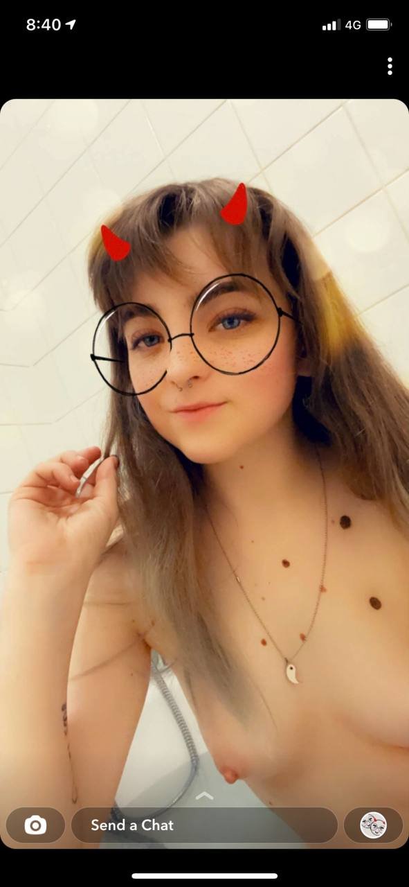 İngiliz baştan çıkarıcı kadının Snapchat'ten çıplak fotoğrafları 4