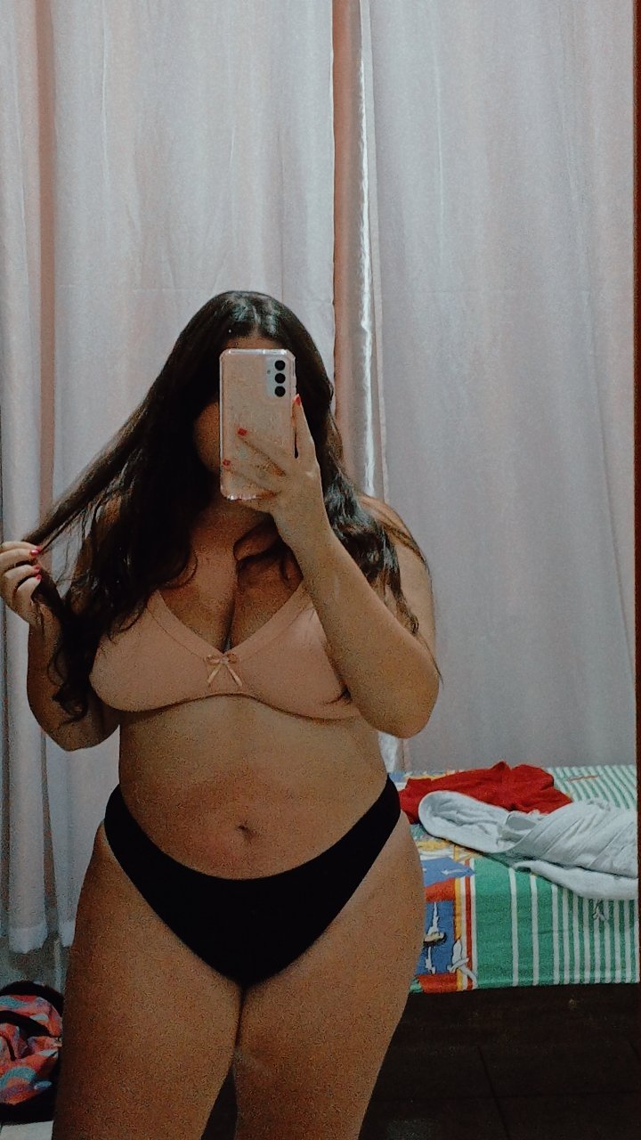 Chubby Naughty Snow White Princess With A Big Juicy Latina Ass 8