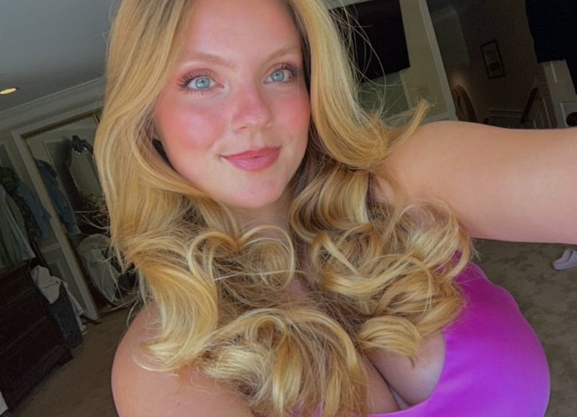 Natural Blonde Bombshell With Huge Tits Getting Stuffed By BBC 2