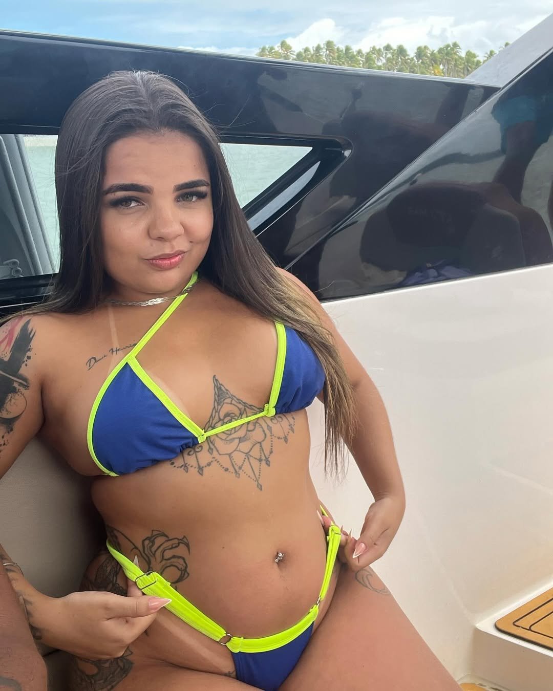 Instagram's Hottest Bad Girl Shamelessly Exposes Her Body 1