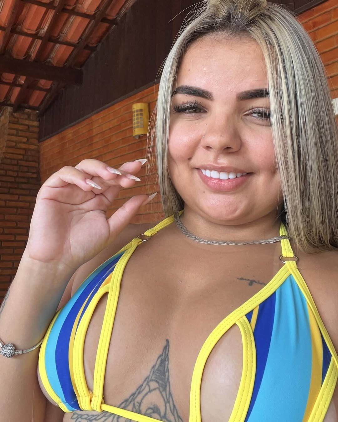 Instagram's Hottest Bad Girl Shamelessly Exposes Her Body 5