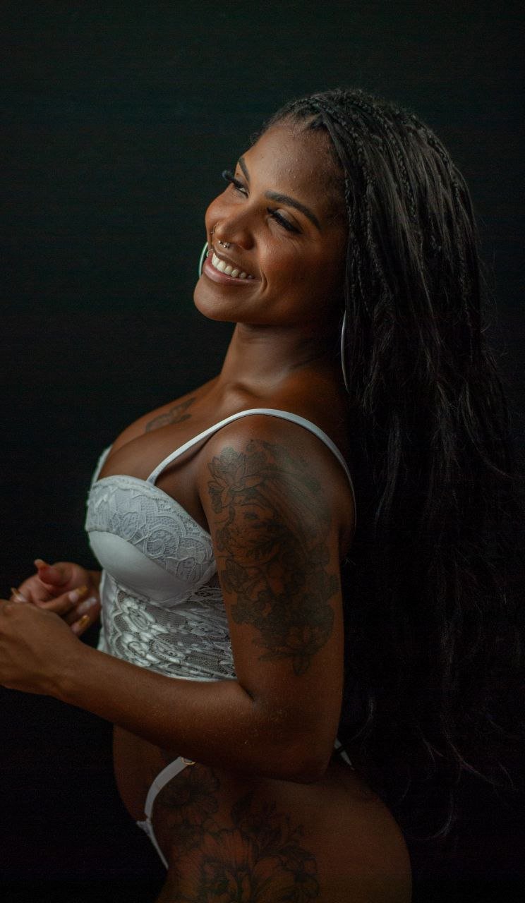 Frilly Babe Erica Making Every Inch Of Her Body Beg For Touch 12