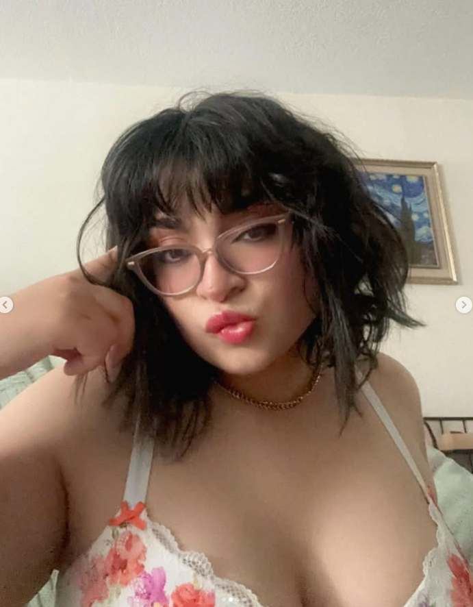 MissVaniitys: Thick Full-Bodied Beauty Shaking Her Big Booty 5