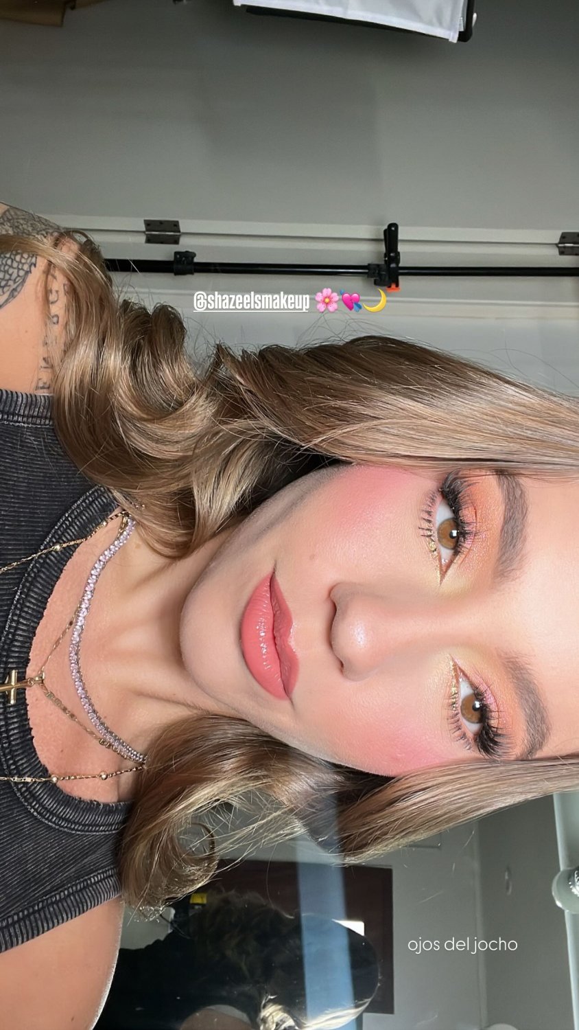 Emily Phillips Mexican Snowbunny ❄️🐰 5