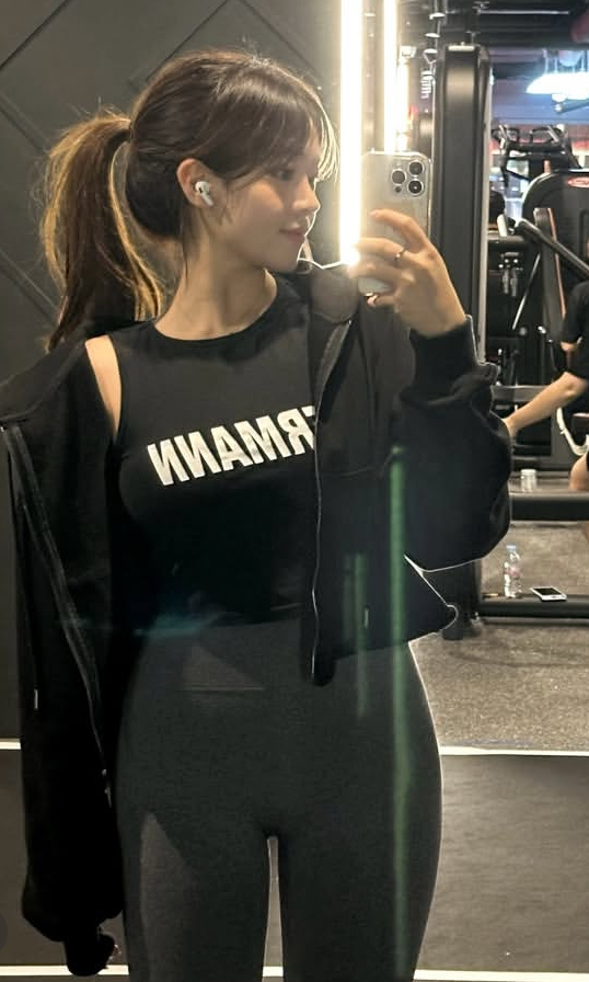 U8ホット・ピクス7 — セクシー・コレクション・ユー・ニード・トゥ・シー 6