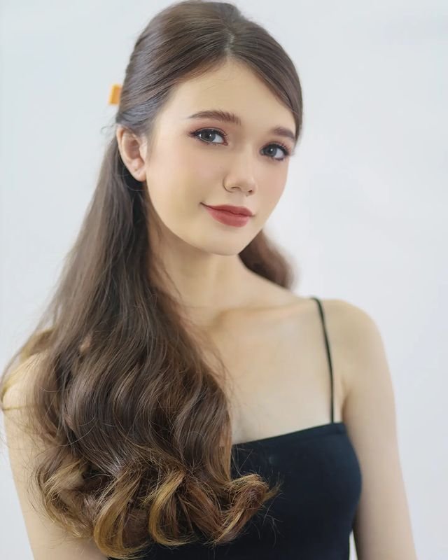 Jessica Areeya Moss — Full Wild UK-Thai Collection ???? 31
