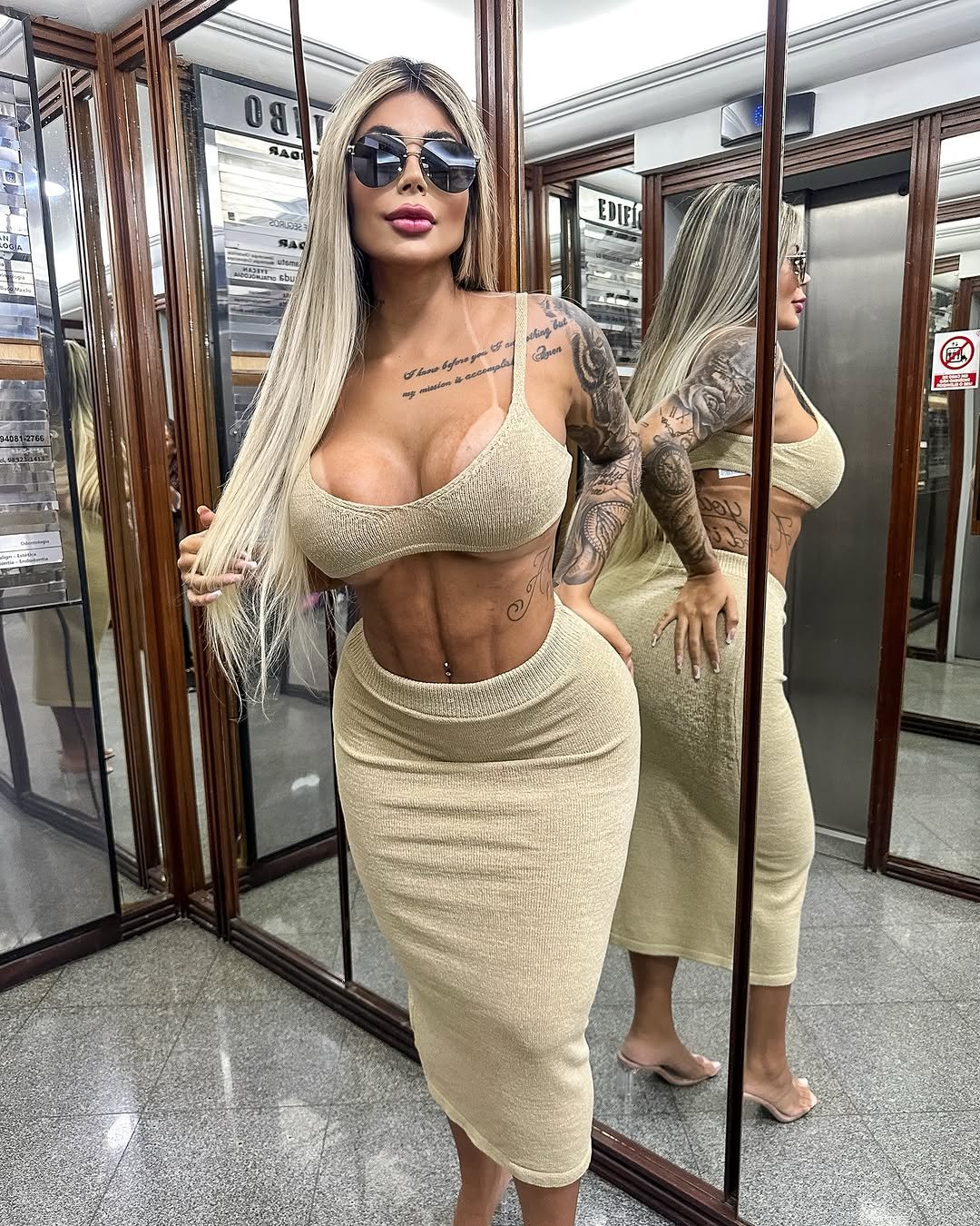 Thaís Perez Shows Off Her Curvy Cavala Body In A Seductive Display 7