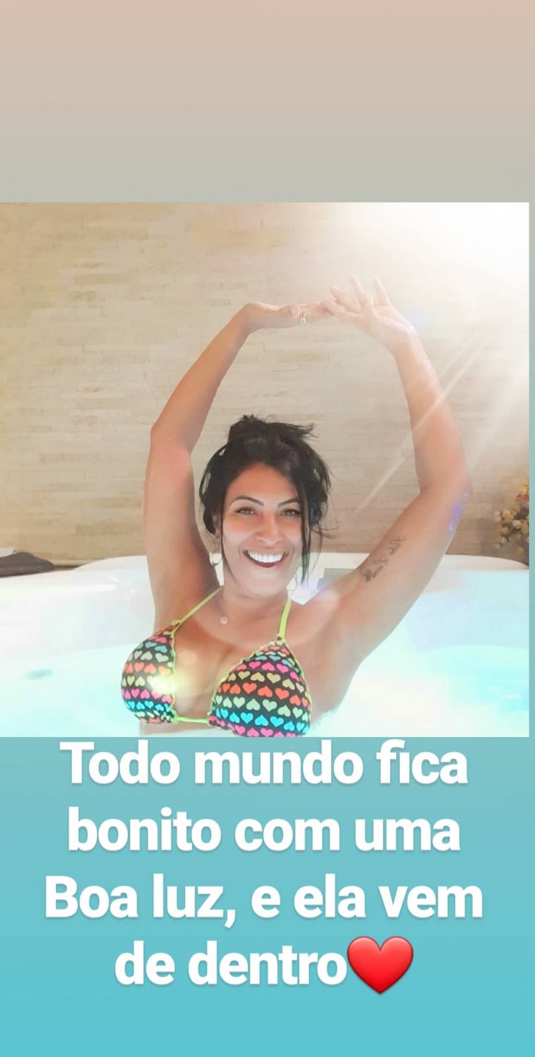 Gi Souza, Morena Linda, Shaking Her Curves And Stealing Hearts 11