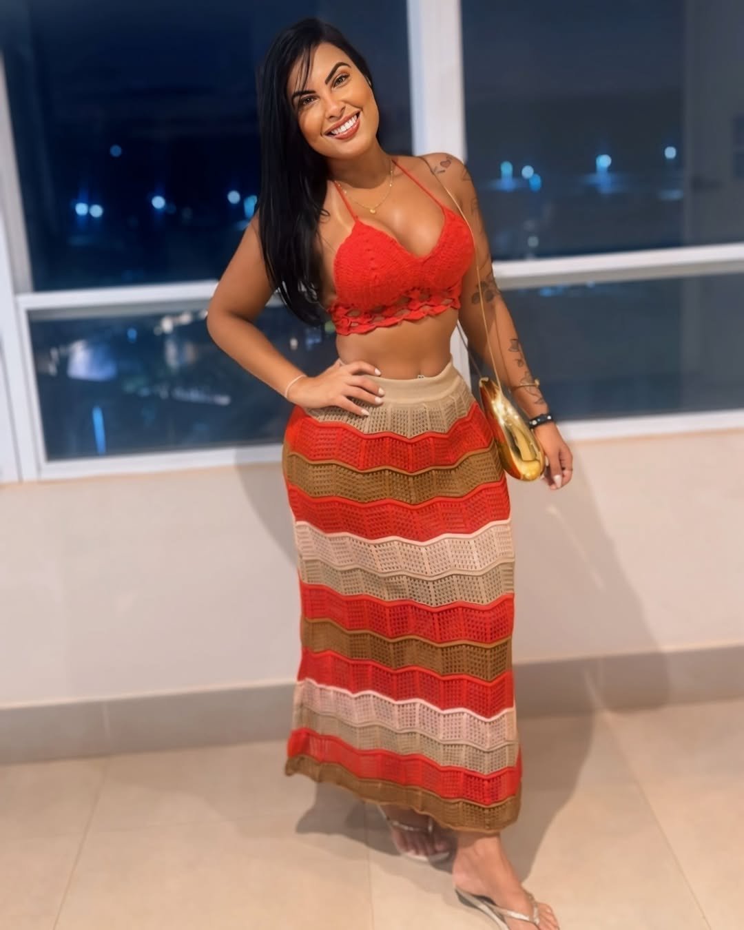 Gi Souza, Morena Linda, Shaking Her Curves And Stealing Hearts 23