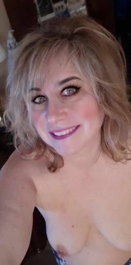 MILF Glenda From Edmonton Exposed As The Ultimate Naughty Webslut 17