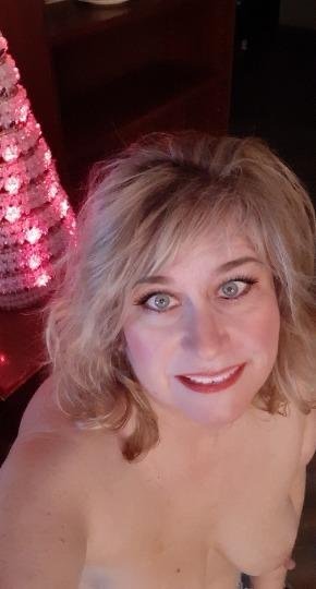 MILF Glenda From Edmonton Exposed As The Ultimate Naughty Webslut 23