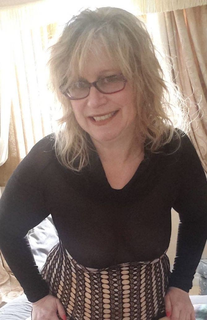 MILF Glenda From Edmonton Exposed As The Ultimate Naughty Webslut 29