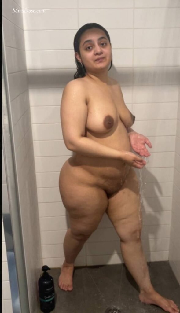 Chubby Indian Hooker With Huge Tits Getting Fucked Hard And Loving It 8