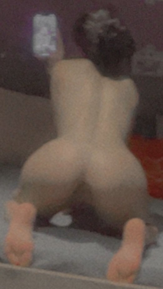 Romanian Hottie Angel Fingerfucks Herself Until She Can't Hold It In 30
