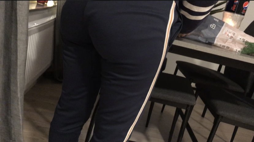 Caught Creeping On My Slutty Mom — Bikini, Big Ass, Pure MILF Energy 4