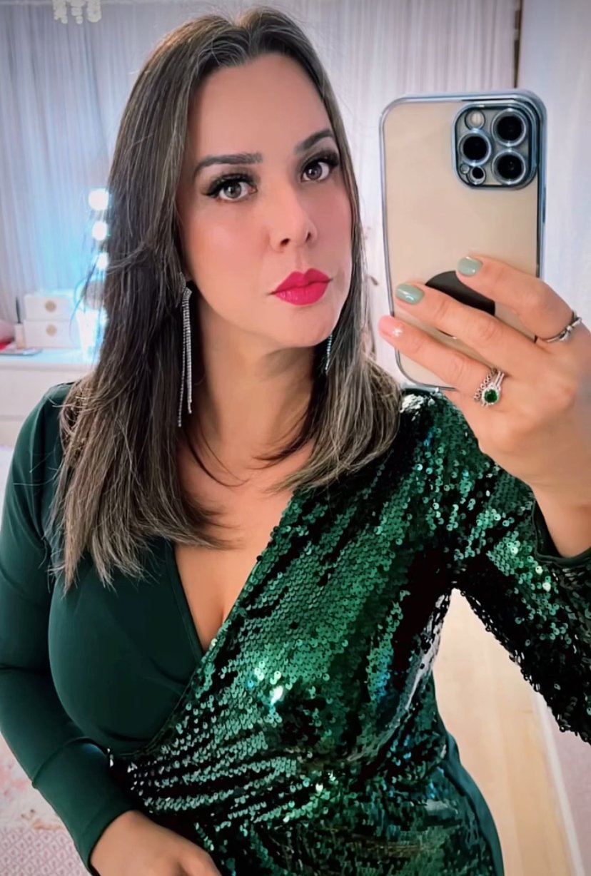 Caught Creeping On My Slutty Mom — Bikini, Big Ass, Pure MILF Energy 15