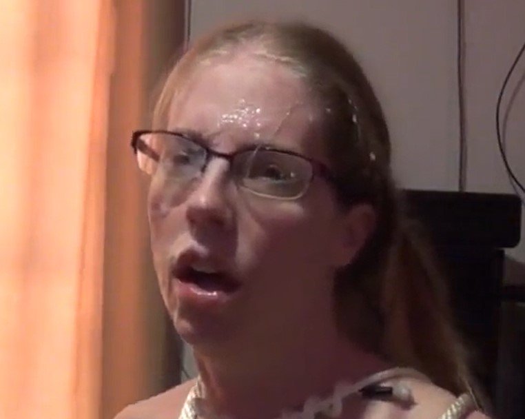 ビッチー・ホアワイフ・タイド、ギャグド、アンド・カバード・イン・カム 2