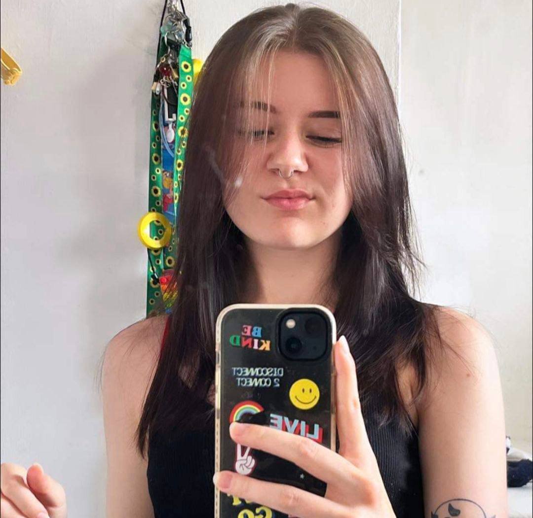 スウィーティー・サブミッテッド・アンド・ユーズド — レディー・トゥ・リスク・イット・オール・フォア・ユー 20