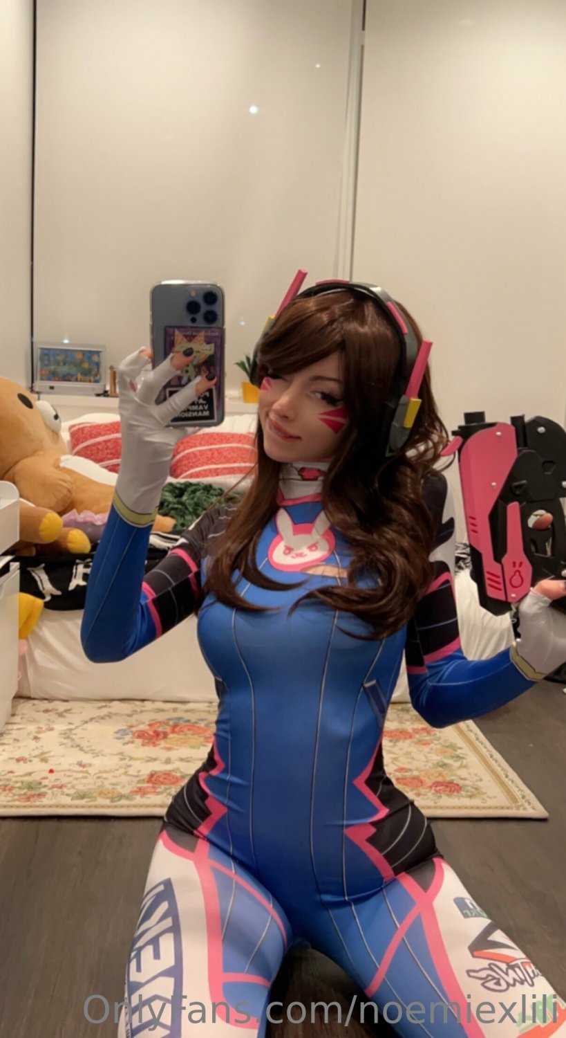 エモ・ベイブ・ベンズ・オーバー・アンド・テイクス・イット・ディープ・フォア・ザット・ハードコア・アナル・ラブ 44