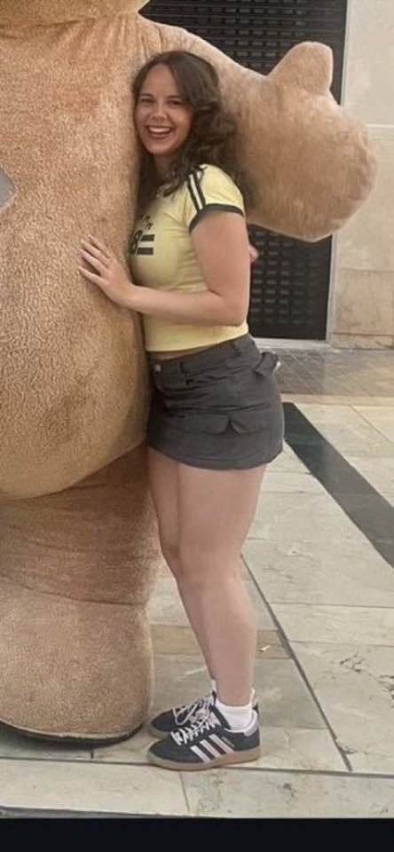 デリシャス・カレッジ・スラット・アリー — ウェット、タイト、アンド・ベッギング・フォア・アクション 5