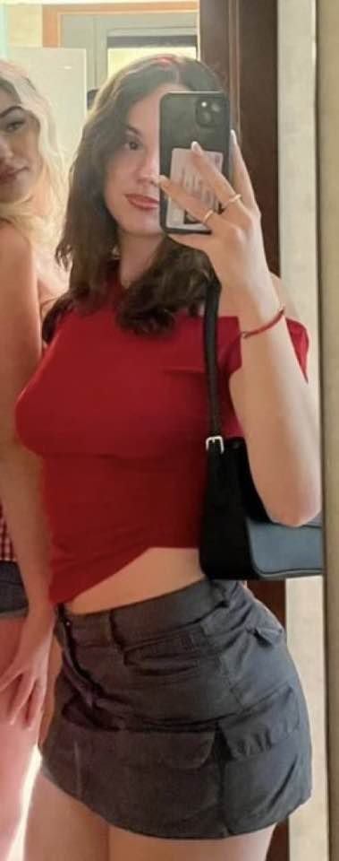 デリシャス・カレッジ・スラット・アリー — ウェット、タイト、アンド・ベッギング・フォア・アクション 14