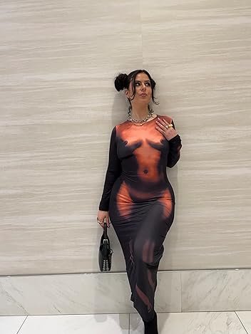 Dış Mekanda İnsanları Alay Eden Anahat Elbiseleri 2