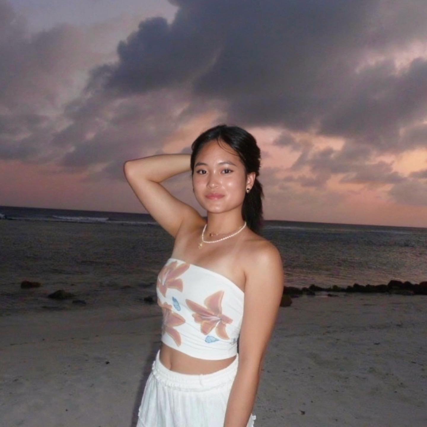 Mini Oriental Bitch su Instagram 5