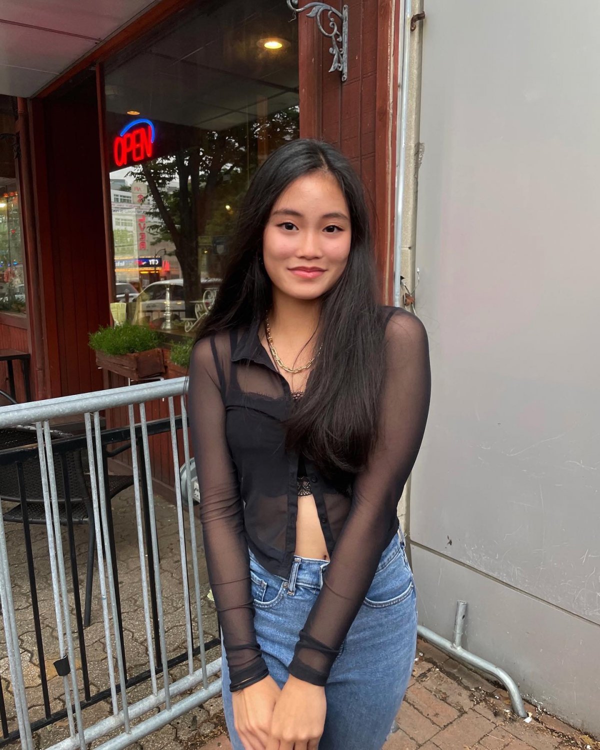 Mini Oriental Bitch su Instagram 17