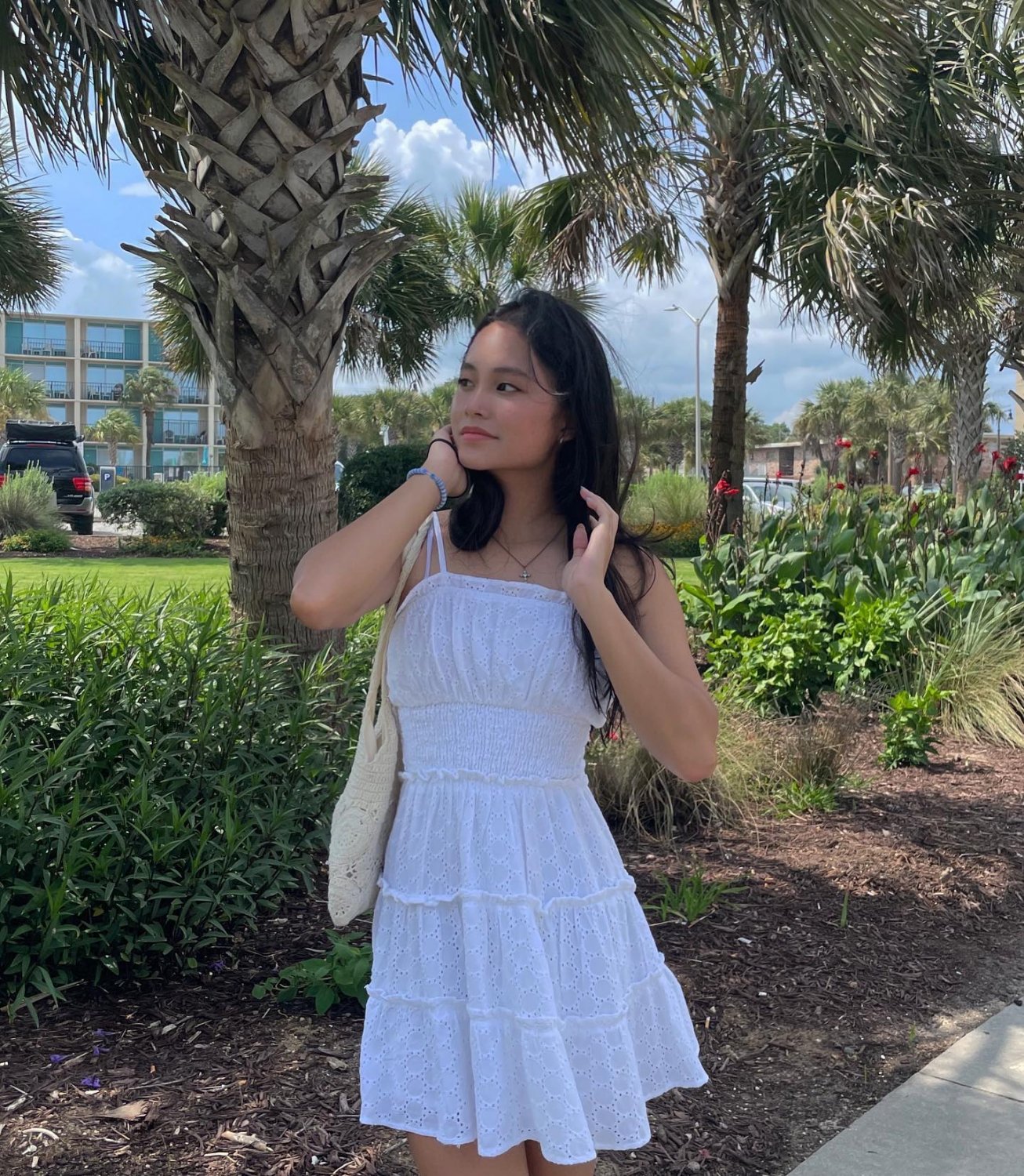 Mini Oriental Bitch su Instagram 18