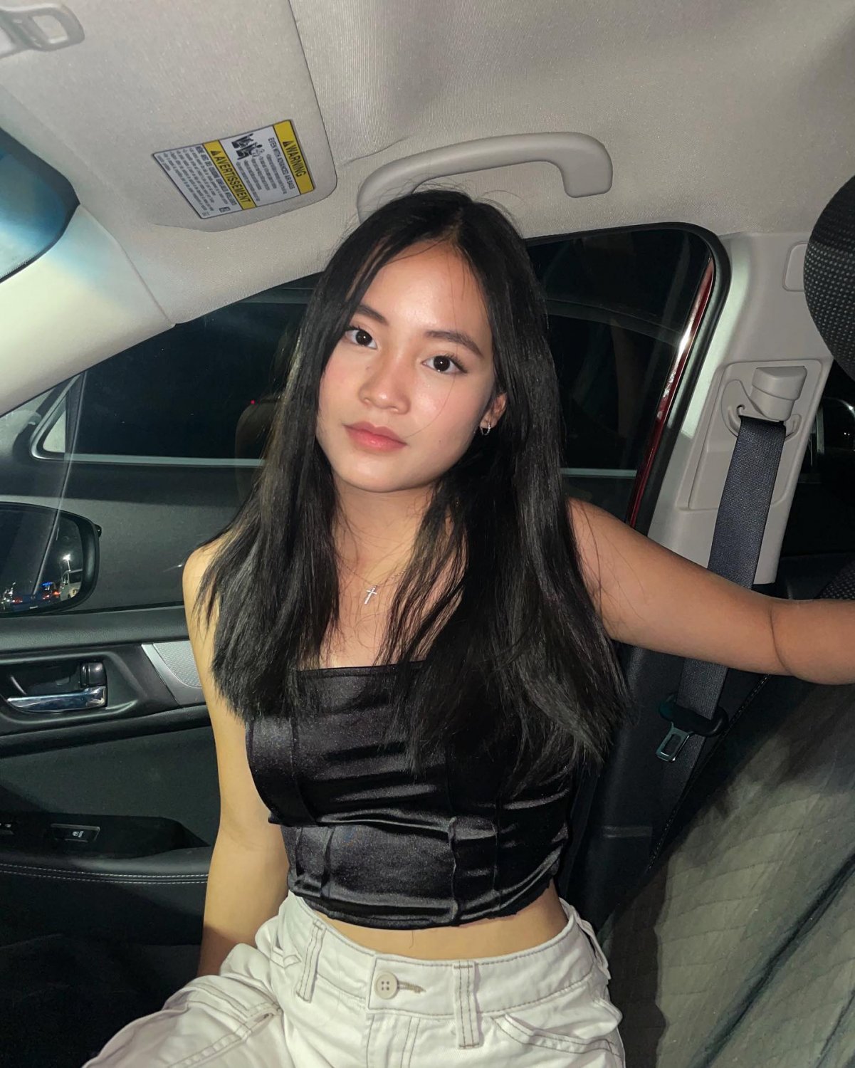 Mini Oriental Bitch su Instagram 26
