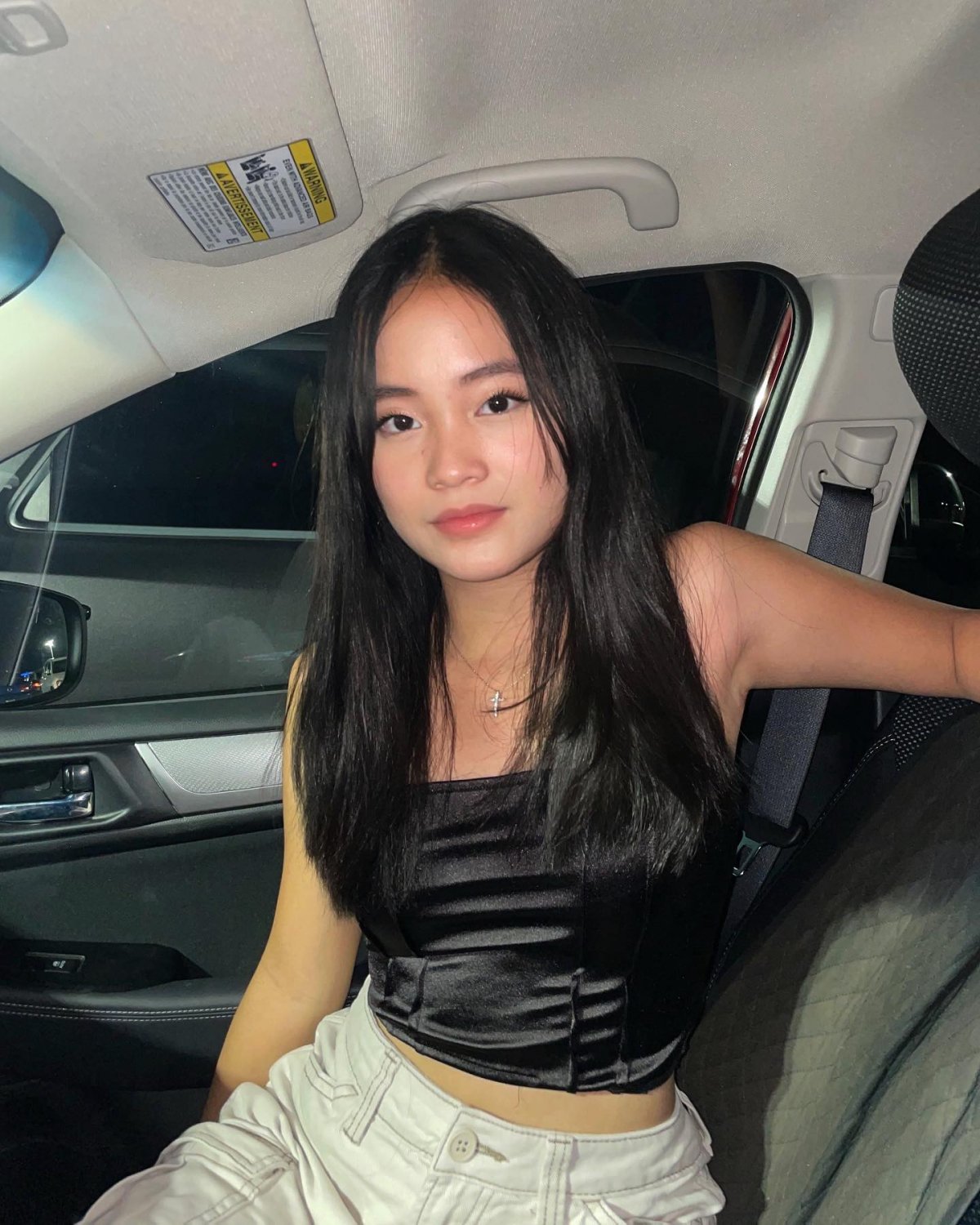 Mini Oriental Bitch su Instagram 27