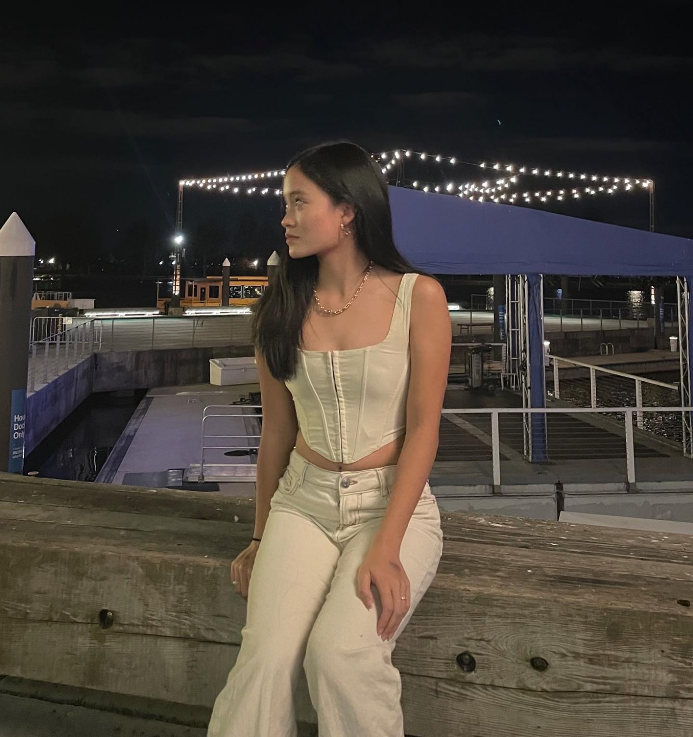 Mini Oriental Bitch su Instagram 29