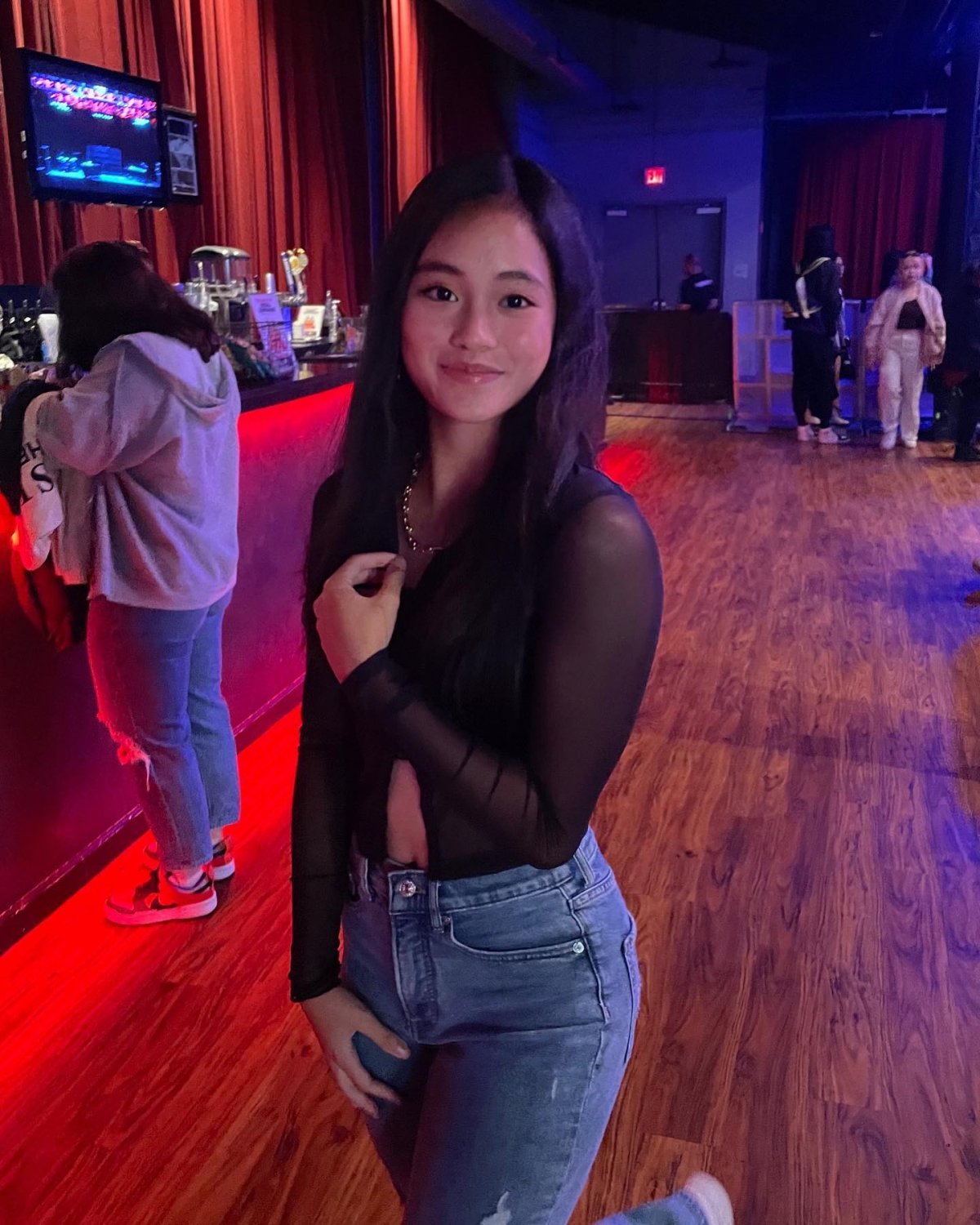 Mini Oriental Bitch su Instagram 37