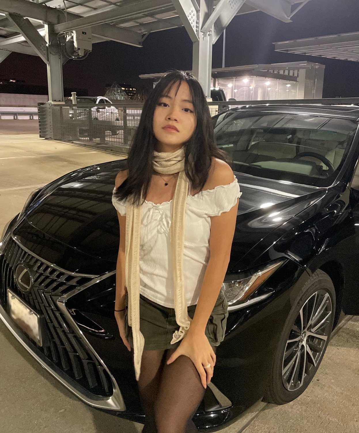 Mini Oriental Bitch su Instagram 42