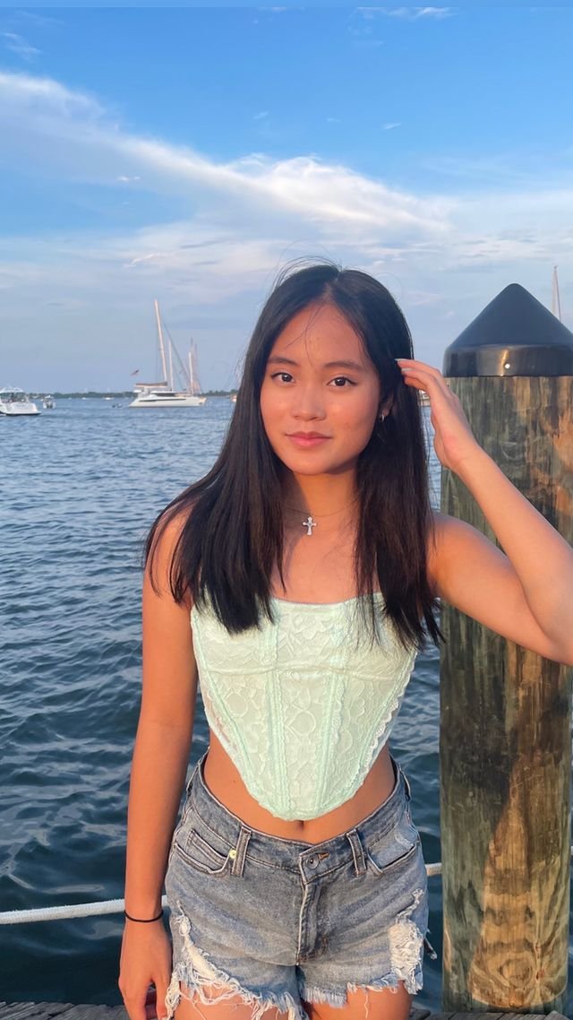 Mini Oriental Bitch su Instagram 53