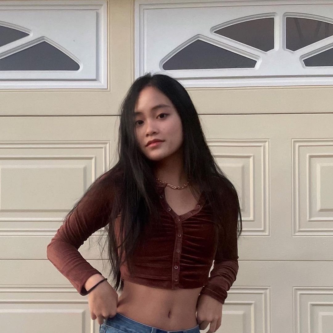 Mini Oriental Bitch su Instagram 54