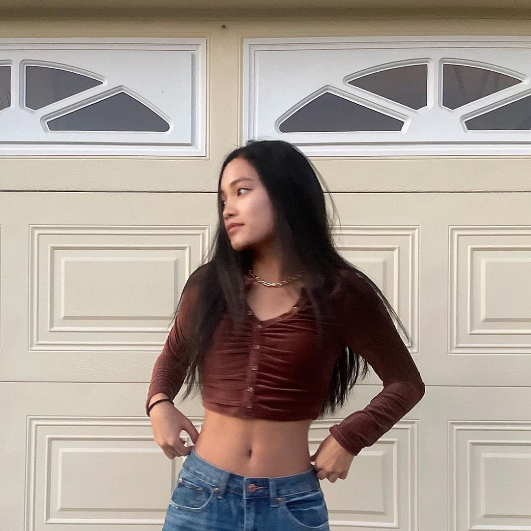 Mini Oriental Bitch su Instagram 55
