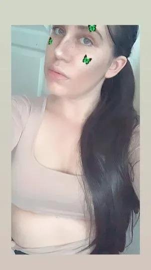 19-Year-Old Starr: Latina Escort Offering the Full Oakland Fantasy 5