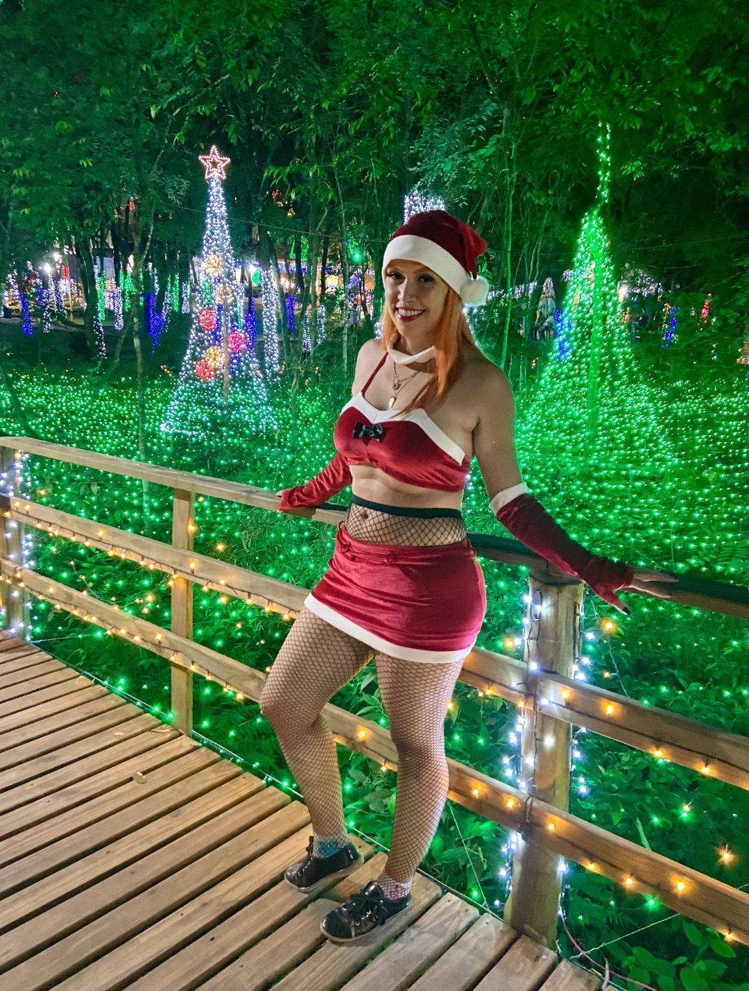 ベータ・ベイブ・レディー・トゥ・サブミット・アンド・プリーズ・イン・エブリ・ノーティー・ウェイ 8