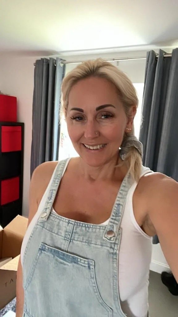 52-Year-Old Blonde MILF Proves She’s Still a Fucking Goddess 11