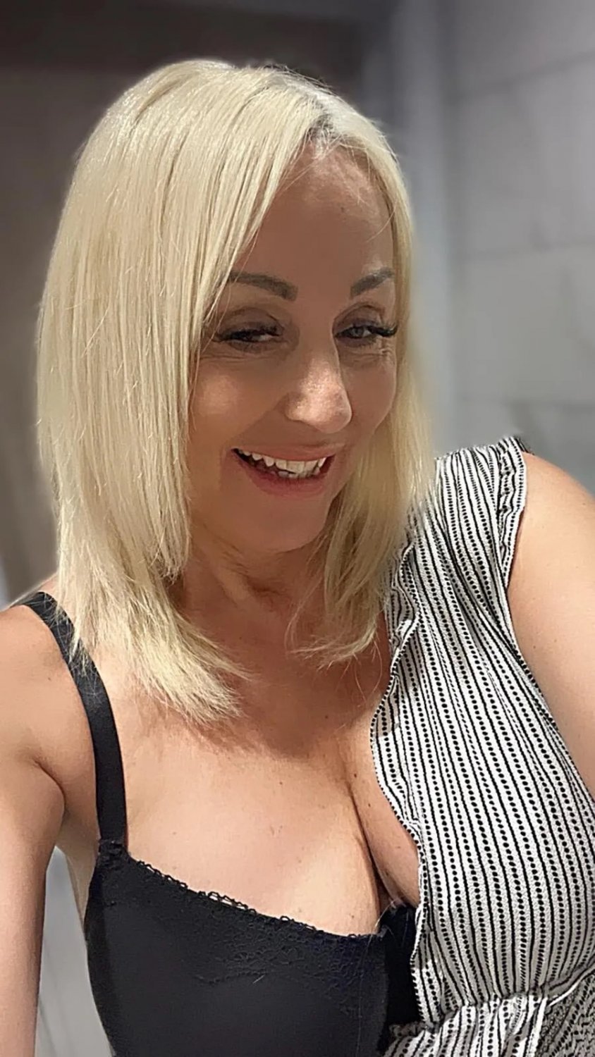 52-Year-Old Blonde MILF Proves She’s Still a Fucking Goddess 19