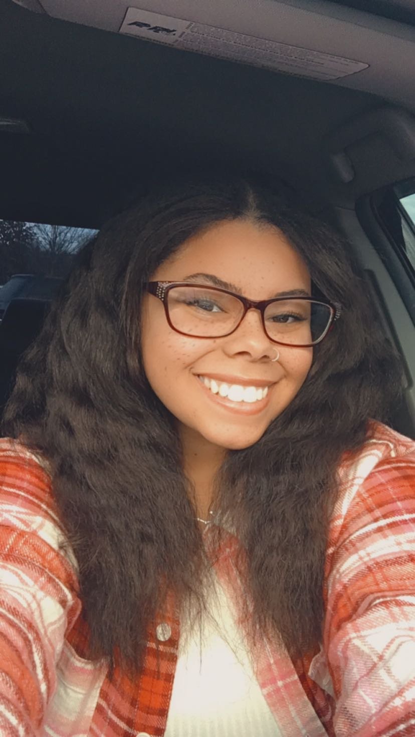 Ang: The Curvy Girl You Won’t Be Able to Resist 2