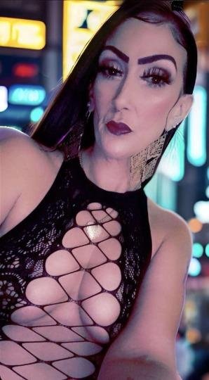 Hot 34-Year-Old MILF Escort in San Pablo With Tits Built for Worship 46