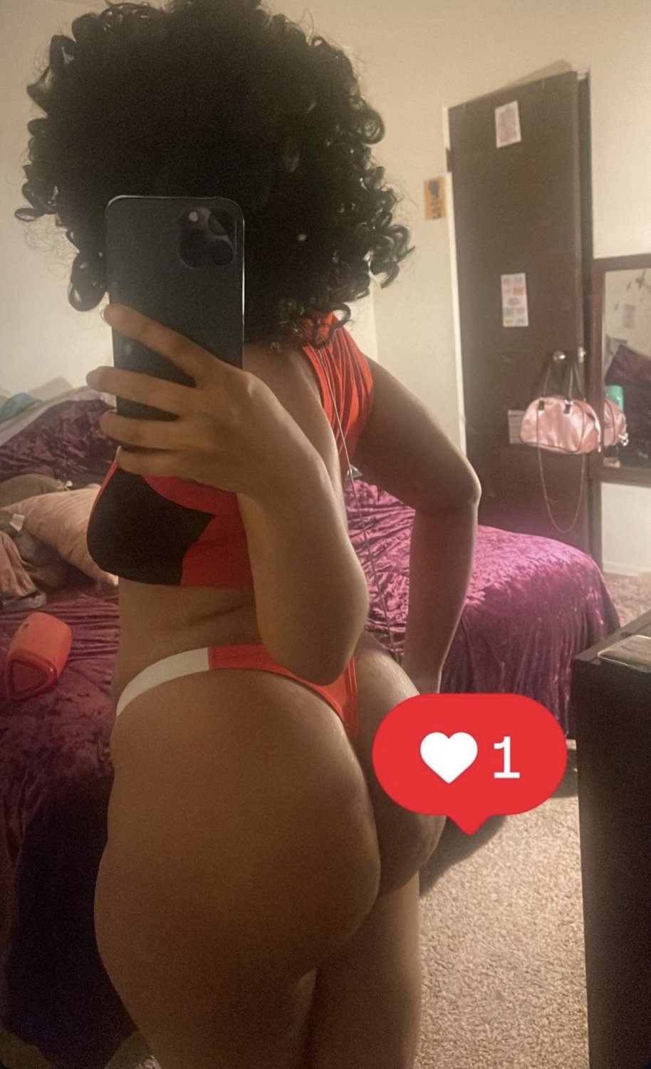 Thick Ebony Bombshell Dripping With Lust and Ready to Play 23